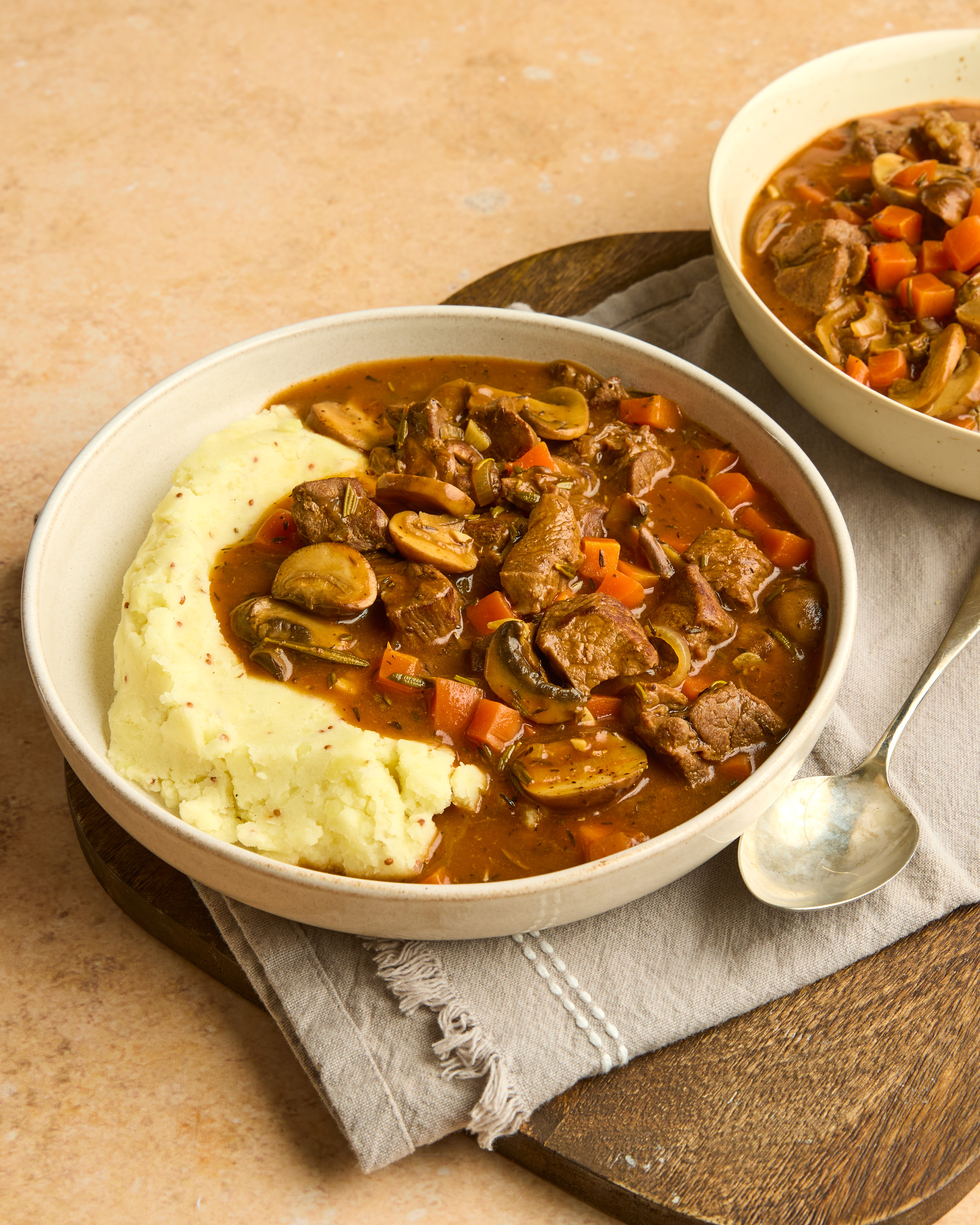 _ NEW 5928-5939 British Beef Bourguignon with Mustard Mash_2.jpg