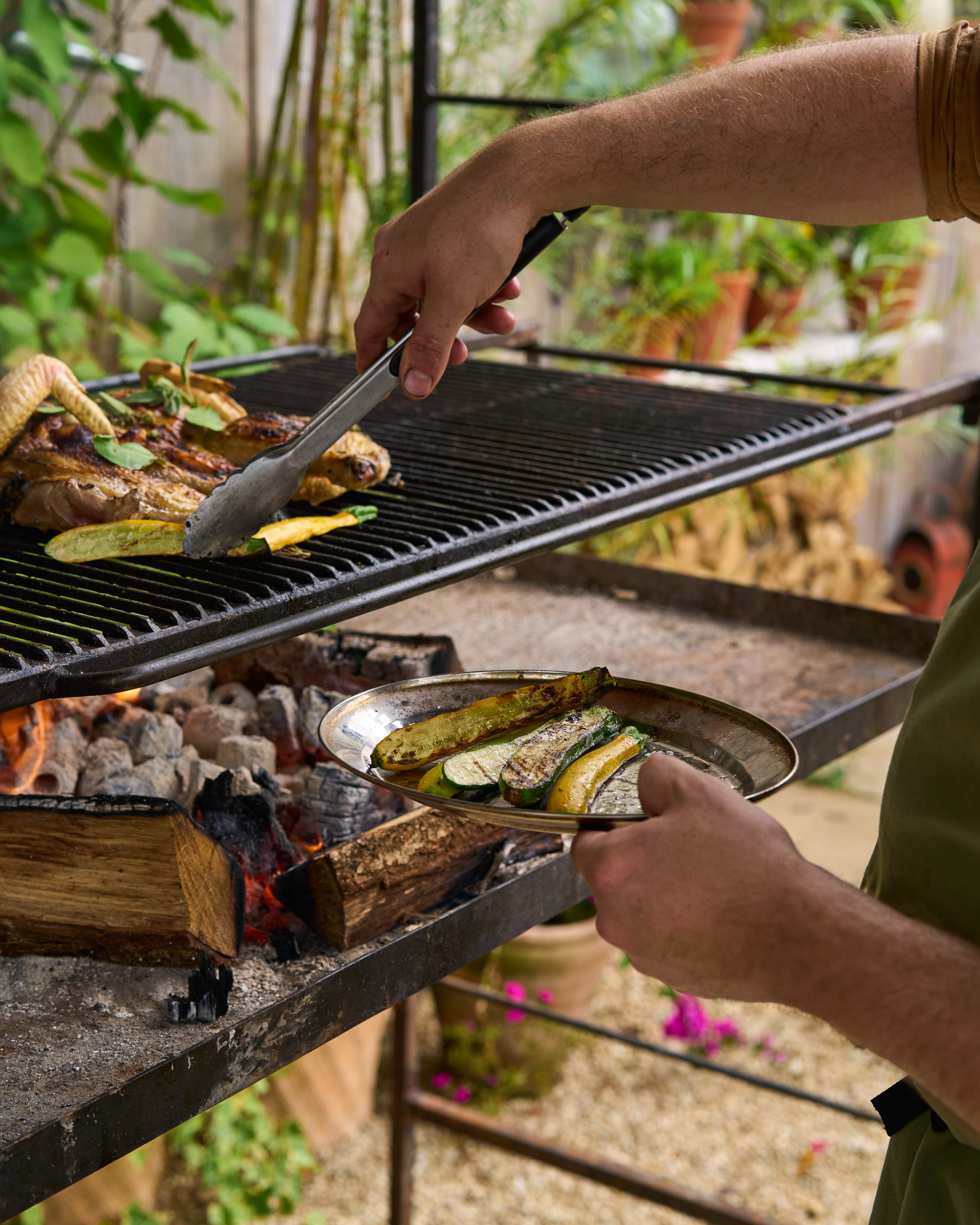 PythouseLocation_cooking4x5-8.jpg