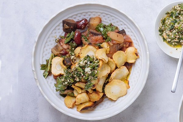 Parsnip, kale & kidney bean hotpot