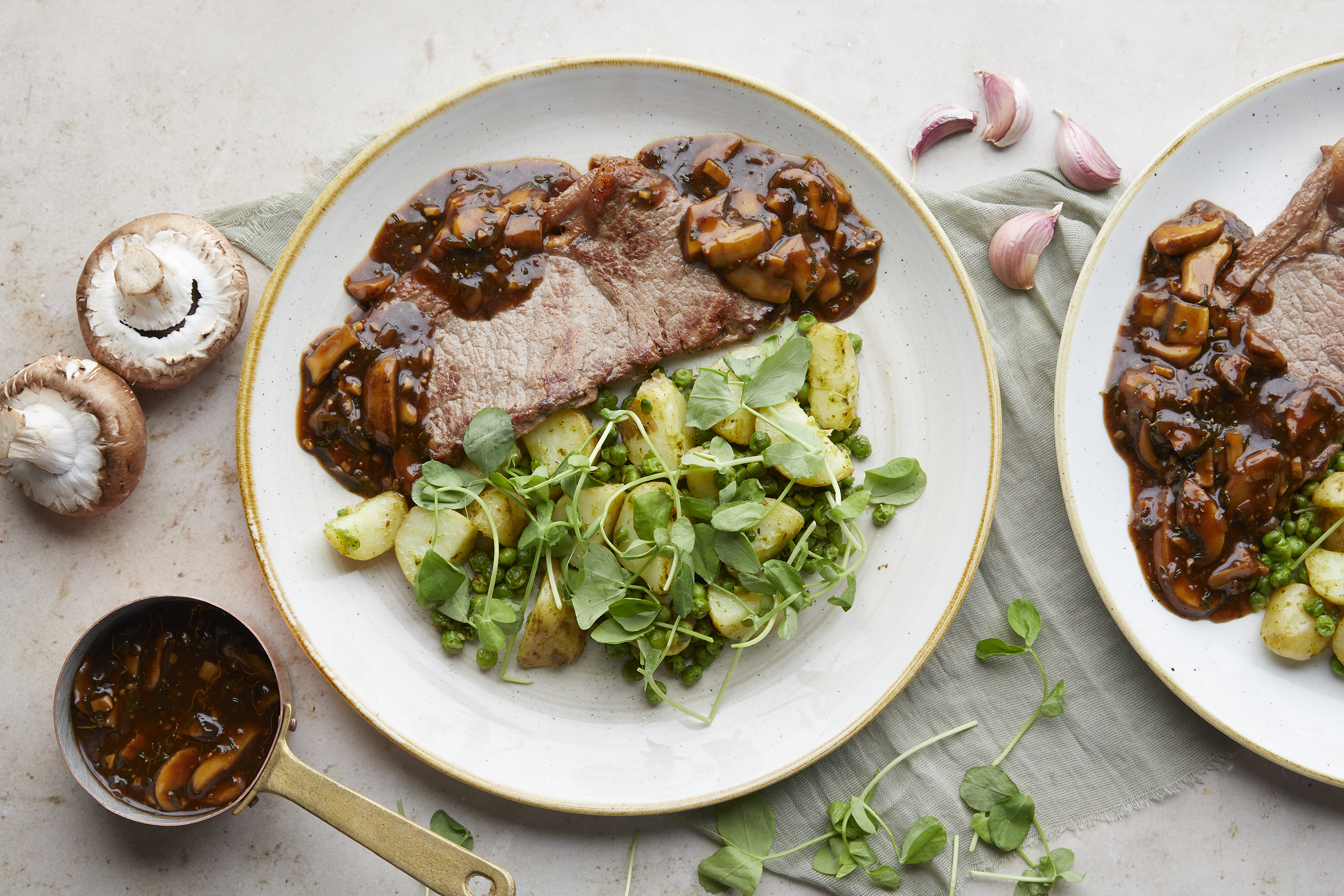 Sirloin steak, mushroom sauce & pesto hash