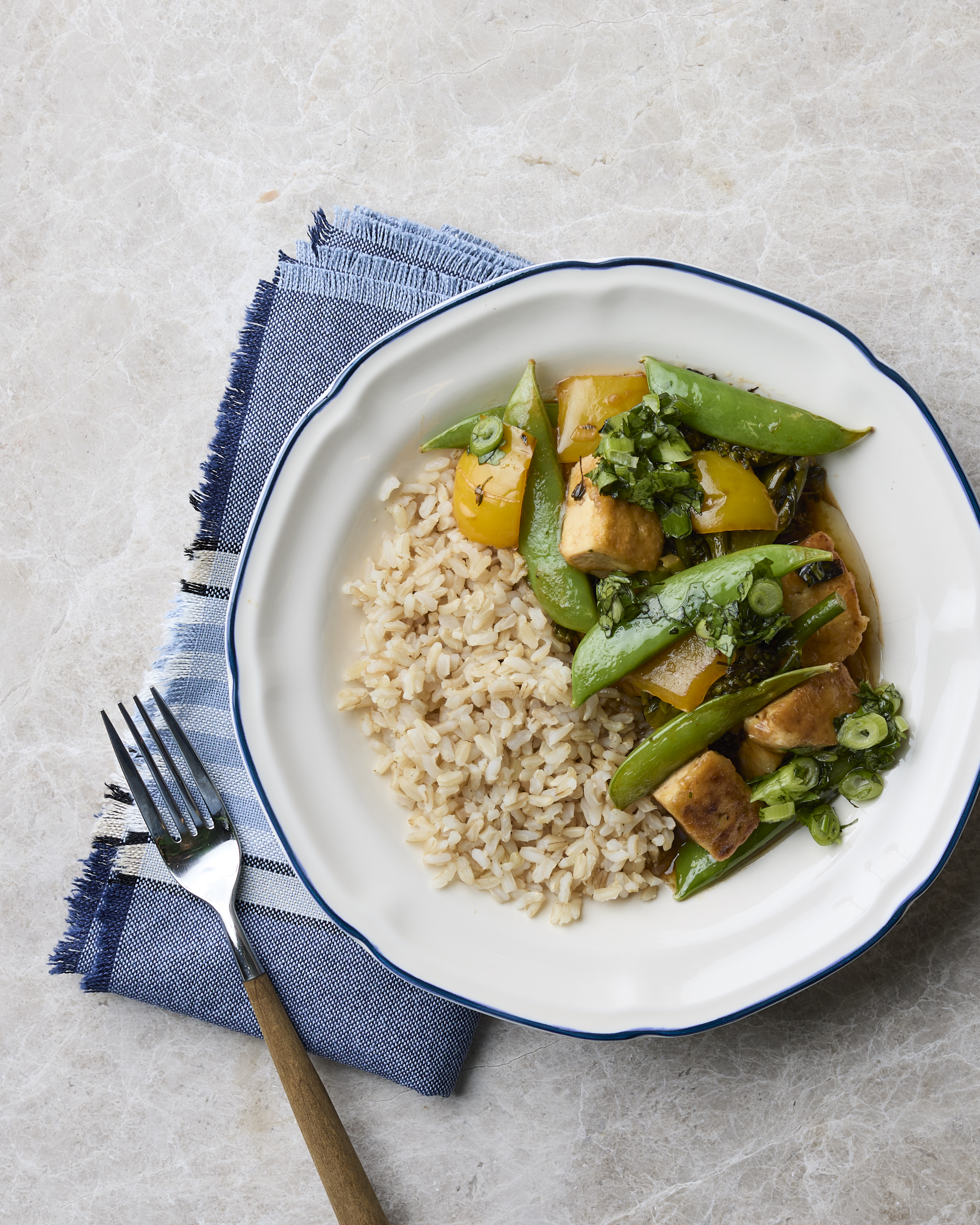 Hoisin Tofu & Broccoli Traybake with Brown Rice & Spring Onion Drizzle 