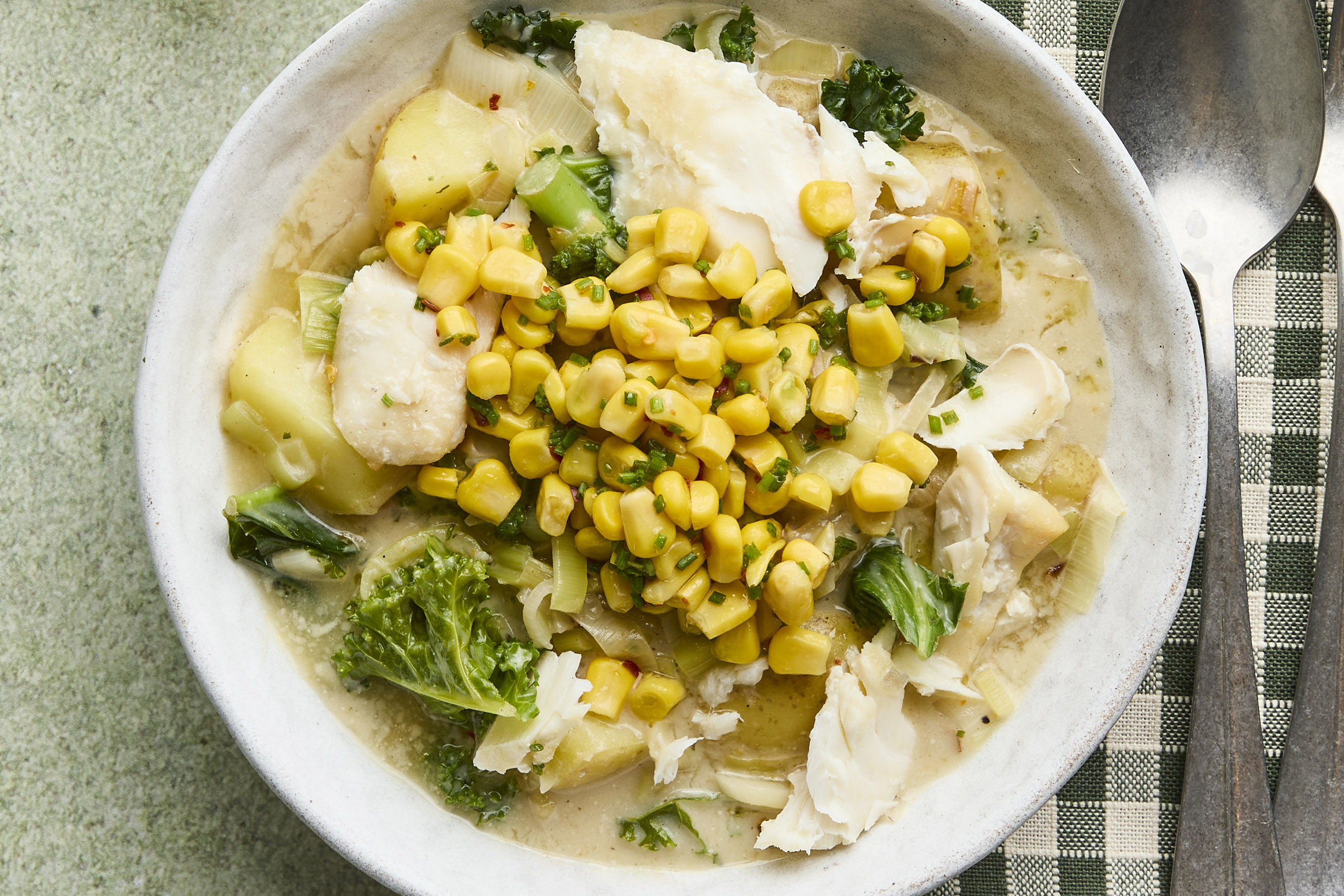 Creamy Smoked Haddock & Sweetcorn Chowder (30 mins, Fish) Recipe ...