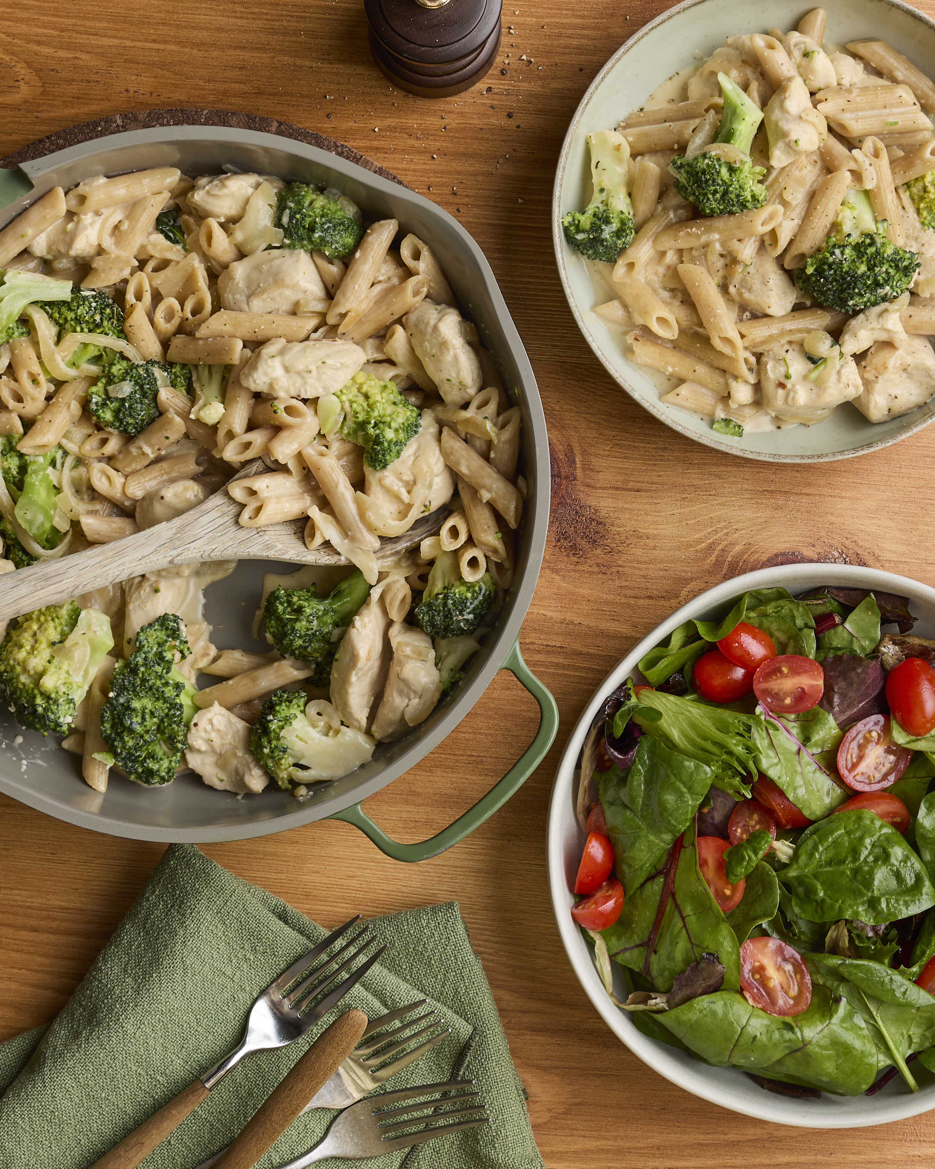 Chicken Alfredo Pasta with Wholewheat Penne, Peas & Courgette