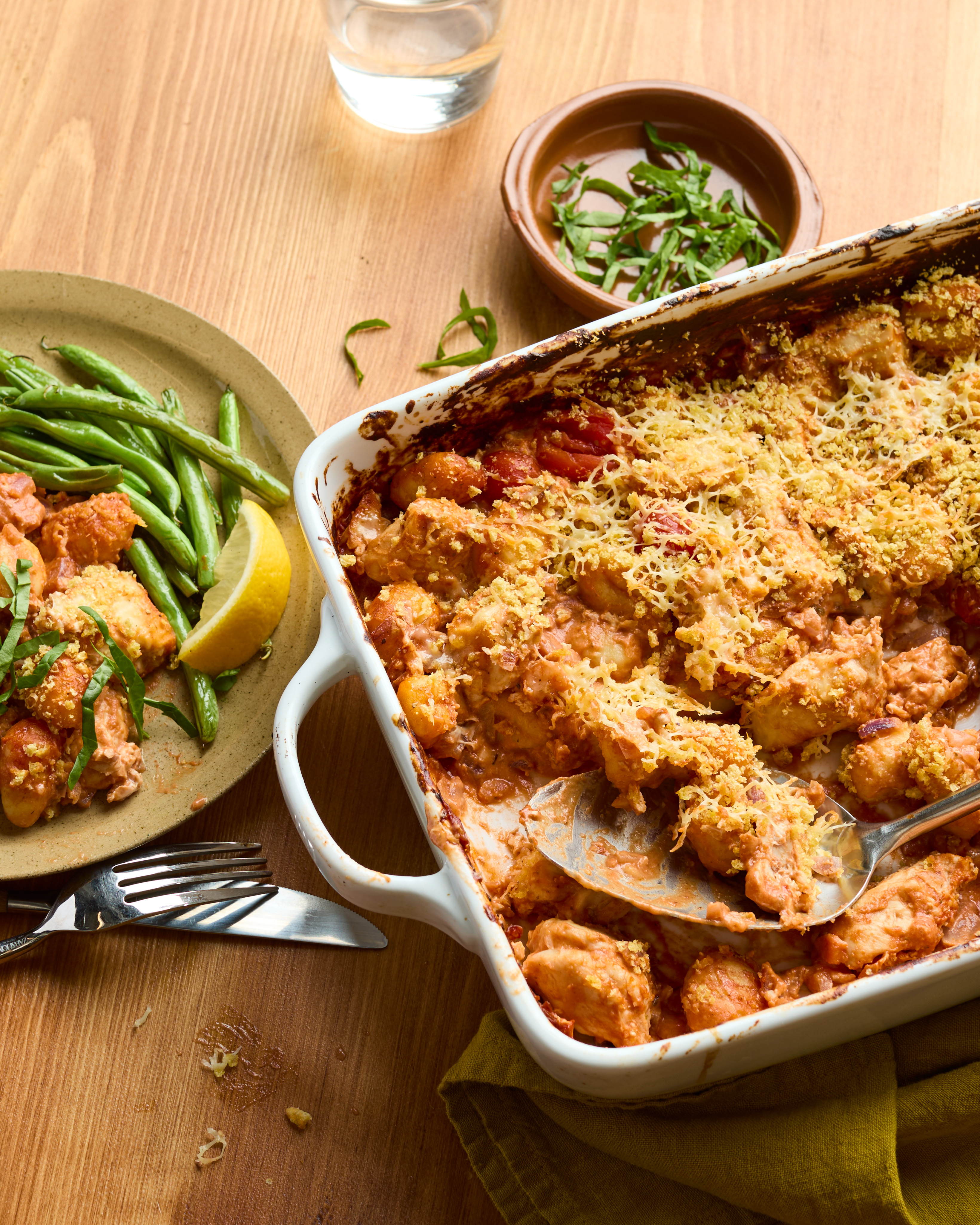 Chicken & Tomato Gnocchi Traybake with Lemon Green Beans & Cheddar